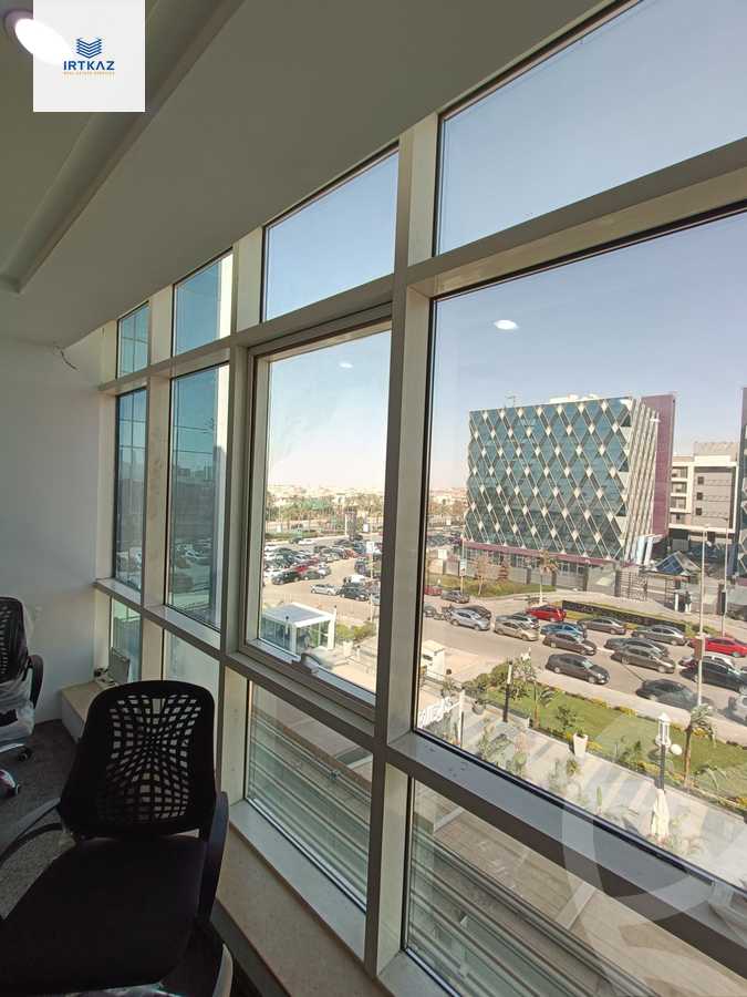 https://aqarmap.com.eg/en/listing/6083346-for-sale-cairo-new-cairo-compounds-tryfywm-byzns-kwmblks-nm-llttwyr