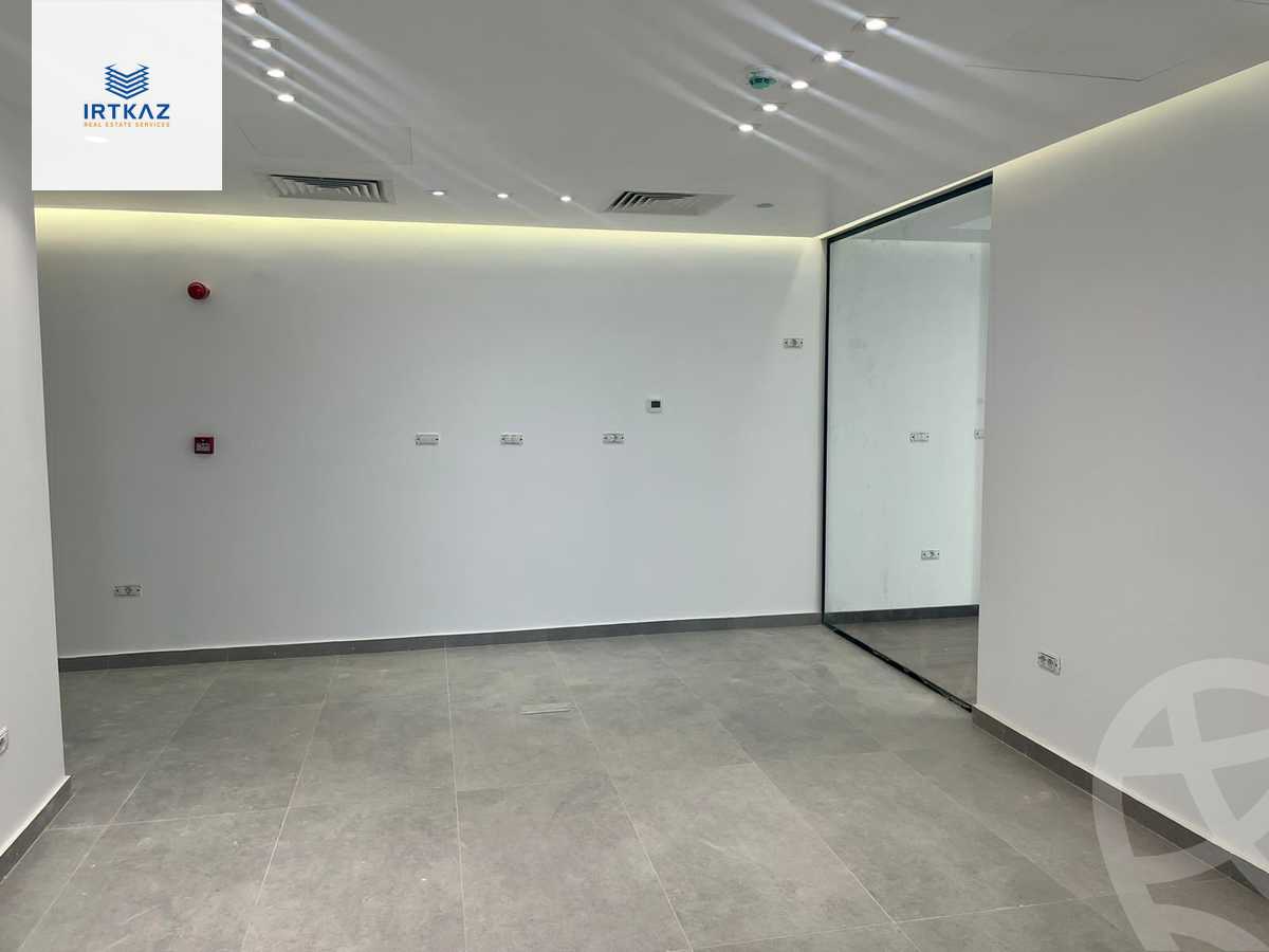 https://aqarmap.com.eg/en/listing/6083426-for-rent-cairo-new-cairo-compounds-hyde-park-business-district