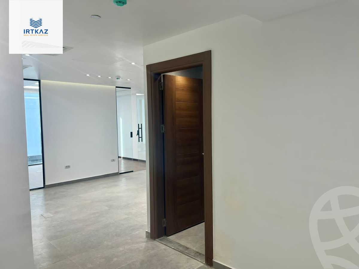 https://aqarmap.com.eg/en/listing/6083426-for-rent-cairo-new-cairo-compounds-hyde-park-business-district