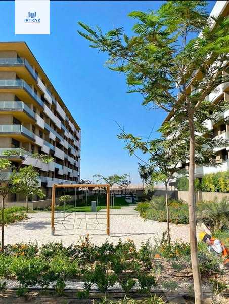 https://aqarmap.com.eg/en/listing/6313446-for-sale-cairo-el-shorouk-compounds-al-burouj-compound-imkan