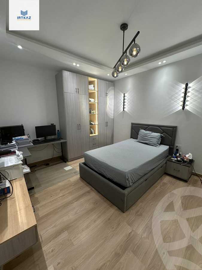 https://aqarmap.com.eg/ar/listing/6351125-for-sale-cairo-new-cairo-compounds-mwn-ryzydns-lmrsm-llttwyr
