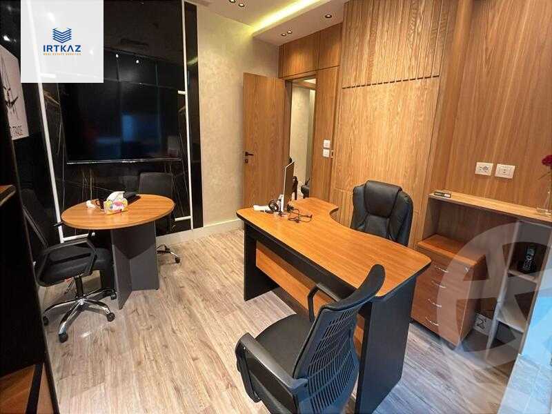 https://aqarmap.com.eg/en/listing/6357647-for-sale-cairo-new-cairo-compounds-tryfywm-byzns-kwmblks-nm-llttwyr