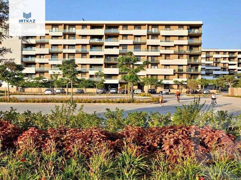 https://aqarmap.com.eg/ar/listing/6384553-for-sale-cairo-el-shorouk-compounds-al-burouj-compound-imkan