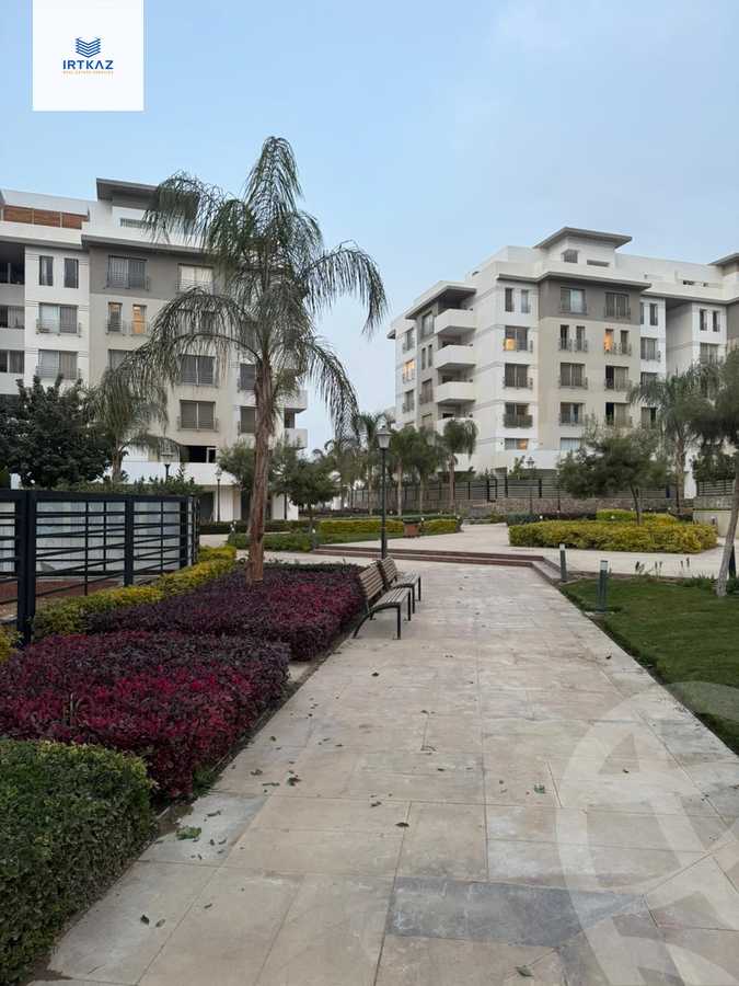 https://aqarmap.com.eg/en/listing/6521786-for-sale-cairo-new-cairo-compounds-hyde-park-centre-ville-hyde-park