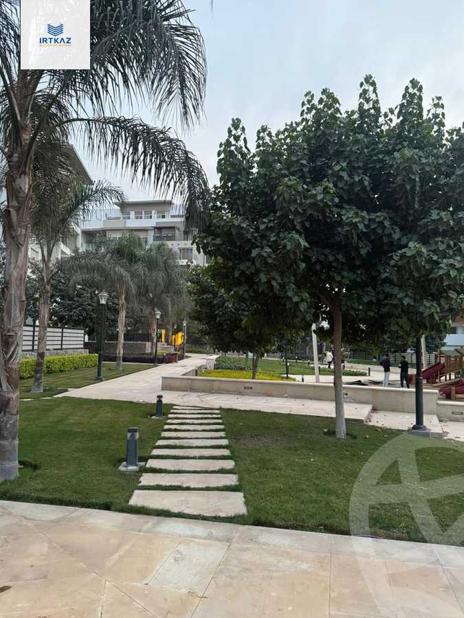 https://aqarmap.com.eg/en/listing/6521793-for-sale-cairo-new-cairo-compounds-hyde-park-centre-ville-hyde-park
