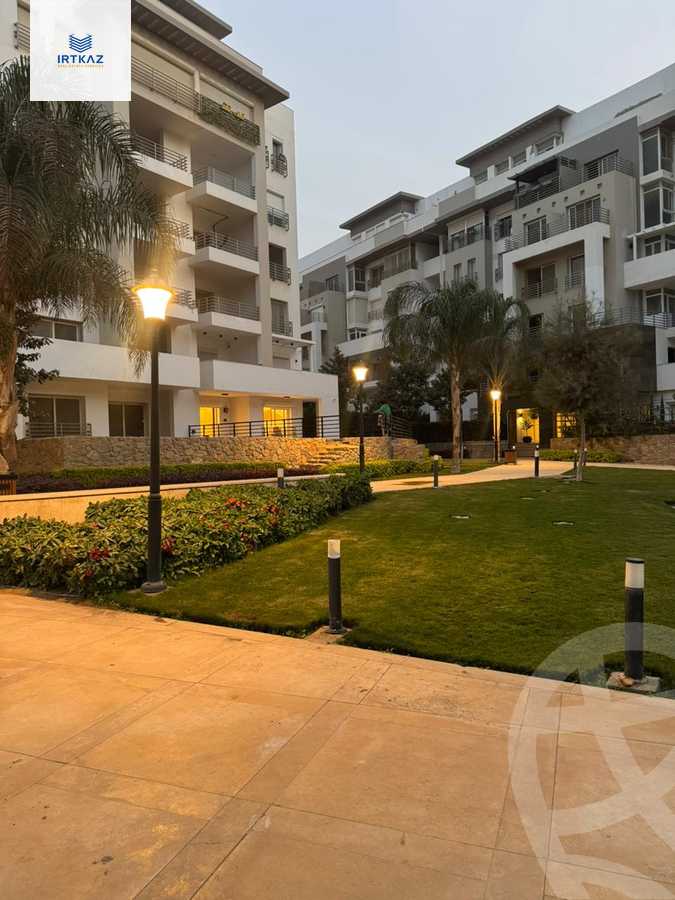 https://aqarmap.com.eg/ar/listing/6535016-for-sale-cairo-new-cairo-compounds-hyde-park-centre-ville-hyde-park