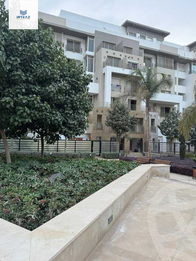 https://aqarmap.com.eg/ar/listing/6535016-for-sale-cairo-new-cairo-compounds-hyde-park-centre-ville-hyde-park