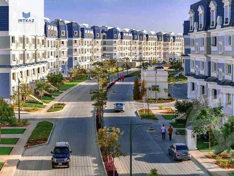 https://aqarmap.com.eg/ar/listing/6585454-for-sale-cairo-new-cairo-compounds-mountain-view-hyde-park