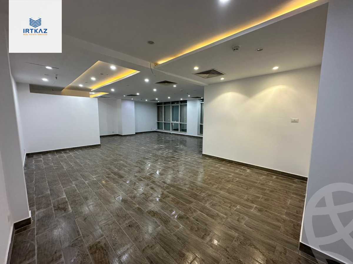 https://aqarmap.com.eg/ar/listing/6588512-for-rent-cairo-new-cairo-compounds-tryfywm-byzns-kwmblks-nm-llttwyr