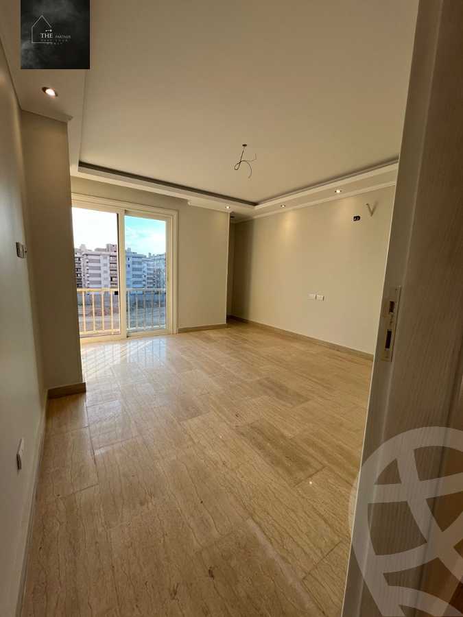 https://aqarmap.com.eg/ar/listing/4584676-for-sale-cairo-new-cairo-compounds-fifth-square