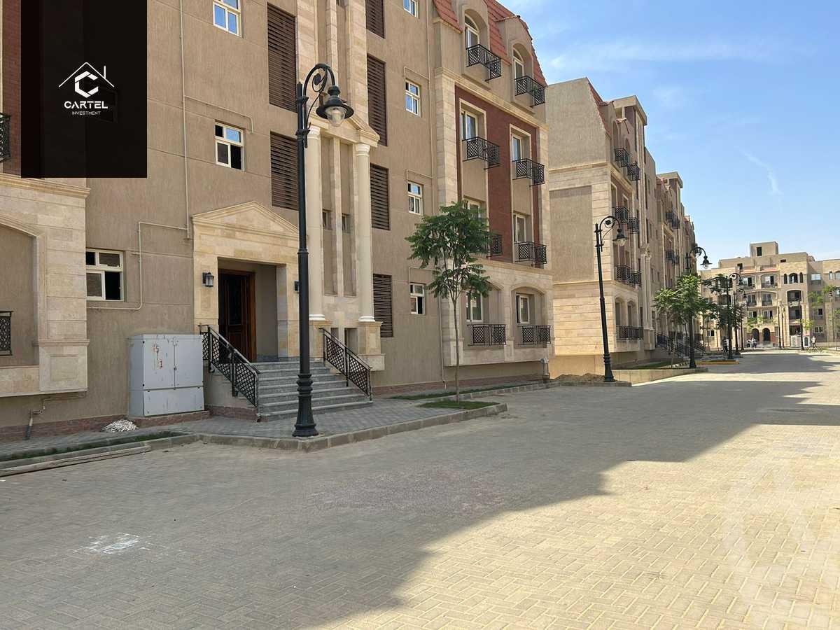 https://aqarmap.com.eg/en/listing/5516005-for-sale-cairo-new-cairo-compounds-rock-vera