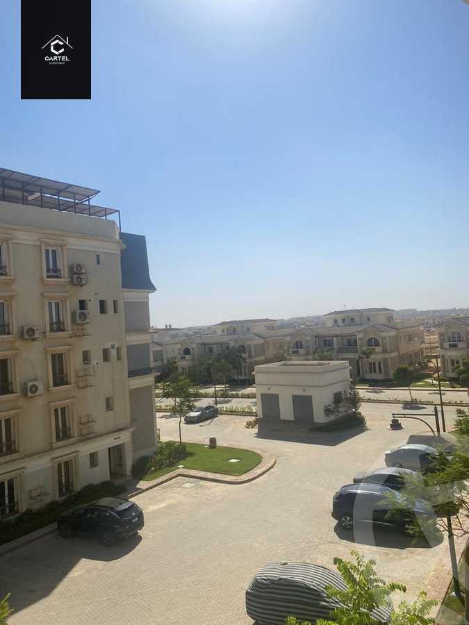 https://aqarmap.com.eg/ar/listing/4673115-for-sale-cairo-new-cairo-compounds-mountain-view-hyde-park