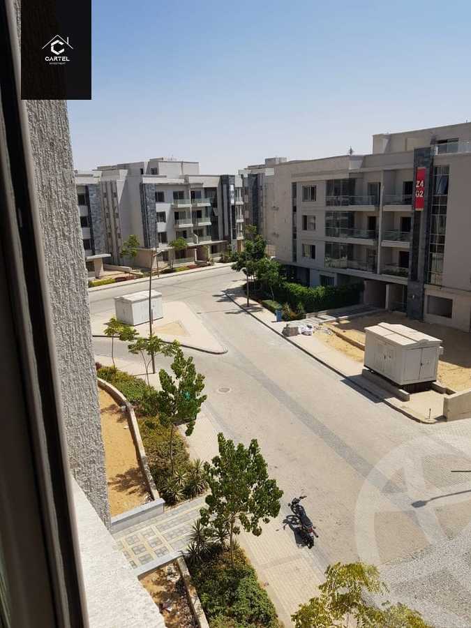 https://aqarmap.com.eg/en/listing/4810025-for-sale-cairo-new-cairo-compounds-moon-valley