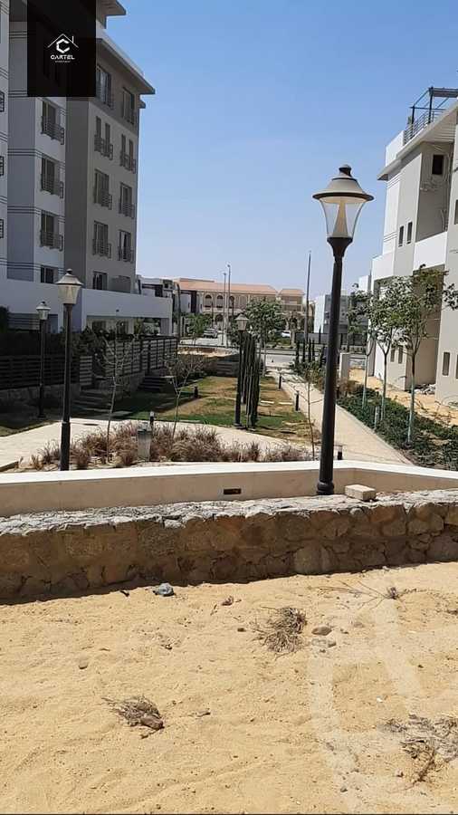 https://aqarmap.com.eg/en/listing/5014204-for-sale-cairo-new-cairo-compounds-hyde-park-hpr-hyde-park