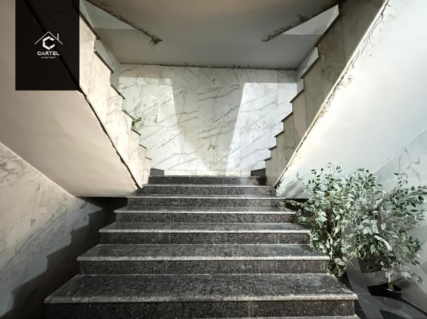 https://aqarmap.com.eg/en/listing/5287243-for-sale-cairo-heliopolis-heliopolis-square-mohammed-farid-st