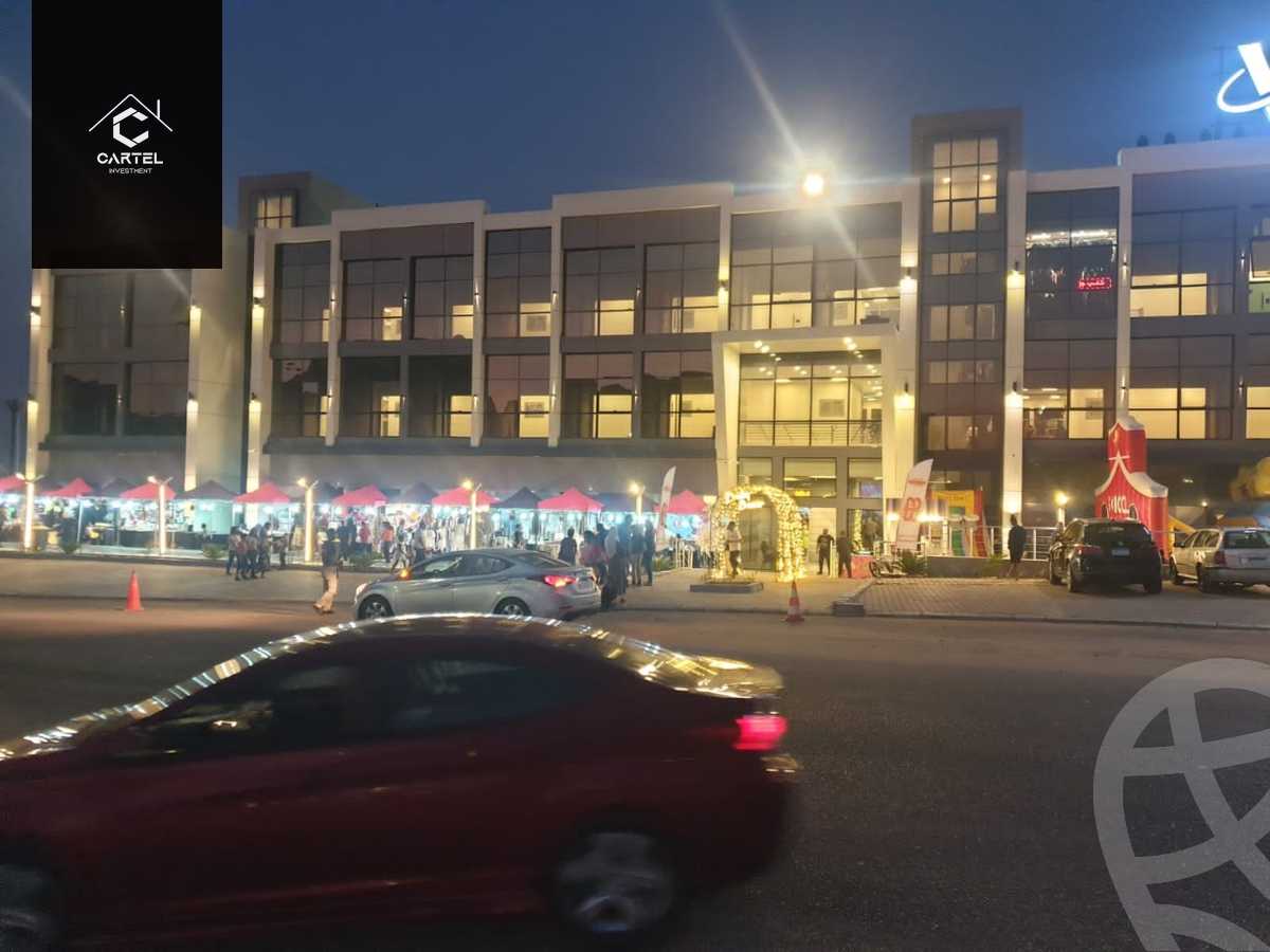 https://aqarmap.com.eg/en/listing/5305719-for-sale-cairo-el-shorouk-compounds-downtown-mall-value