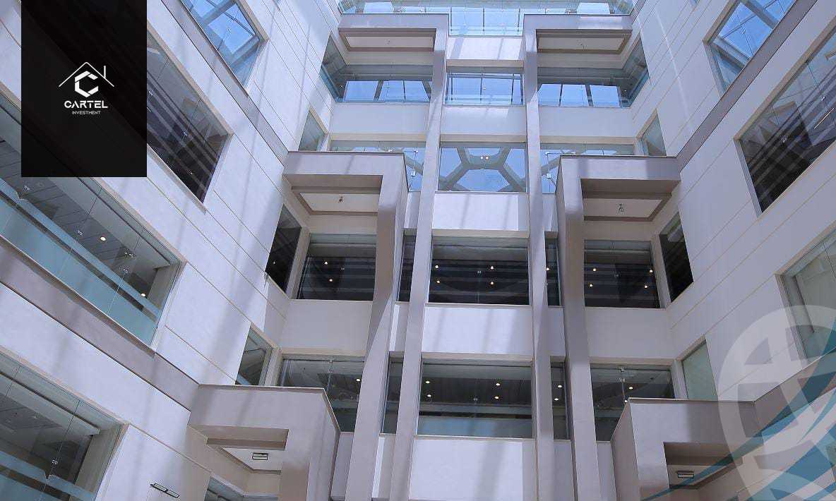 https://aqarmap.com.eg/en/listing/5405290-for-sale-cairo-new-cairo-compounds-kyrw-kbytl-sntr-ktlyst-llttwyr