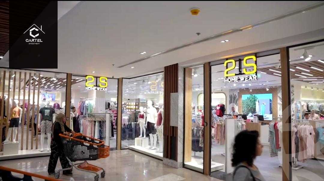 https://aqarmap.com.eg/en/listing/5405809-for-sale-cairo-new-cairo-compounds-dh-yrd-mwl
