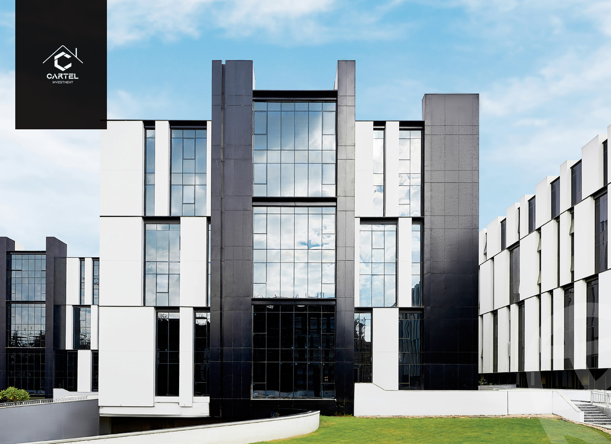 https://aqarmap.com.eg/en/listing/5495109-for-sale-cairo-new-cairo-compounds-hyde-park-business-district