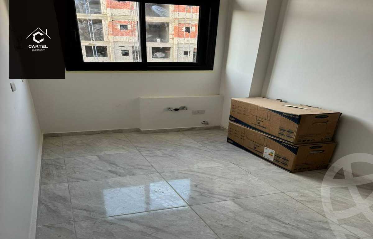 https://aqarmap.com.eg/en/listing/5516522-for-sale-cairo-new-cairo-lmstqbl-syty-compounds-kmbwnd-mwnty-nbwlywny-rybwrtj-l-qry