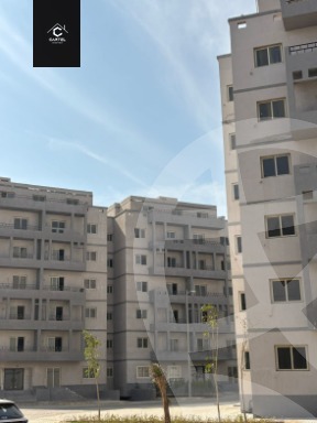 https://aqarmap.com.eg/en/listing/5544381-for-sale-cairo-6th-of-october-hadaeq-october-kmbwnd-fy-hdyq-ktwbr-kenz
