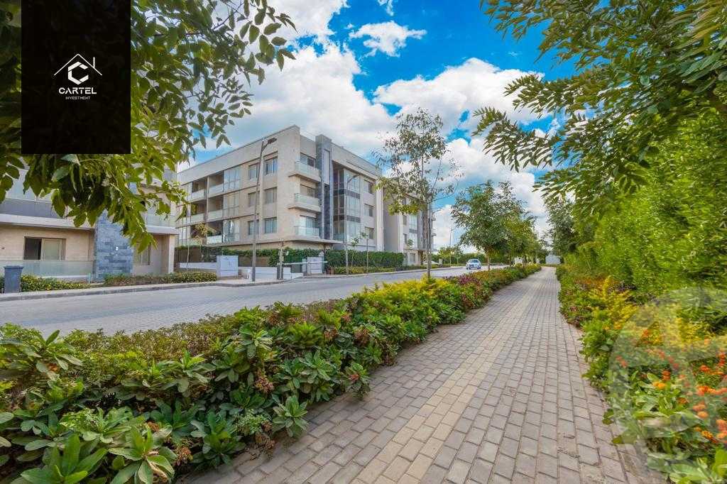 https://aqarmap.com.eg/en/listing/5575978-for-sale-cairo-new-cairo-compounds-galleria-moon-valley