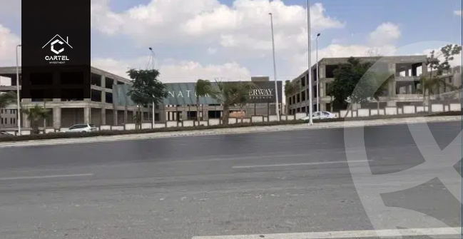 https://aqarmap.com.eg/en/listing/5587614-for-sale-cairo-new-cairo-compounds-w-signature-compound-waterway
