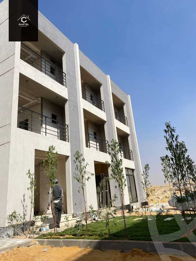 https://aqarmap.com.eg/en/listing/6018344-for-sale-cairo-new-cairo-lmstqbl-syty-compounds-kmbwnd-mwnty-nbwlywny-rybwrtj-l-qry