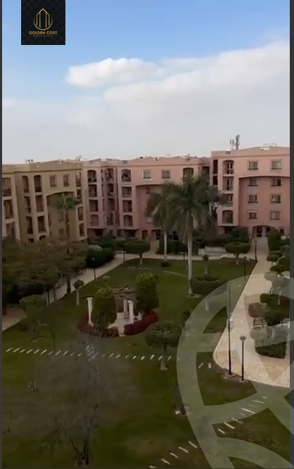 https://aqarmap.com.eg/en/listing/4804206-for-sale-cairo-new-cairo-lrhb-city-phase-1-ahmed-rami-st