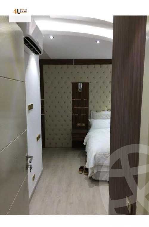 https://aqarmap.com.eg/en/listing/5352808-for-sale-cairo-new-cairo-compounds-kmbwnd-dh-fyldj-blm-hylz