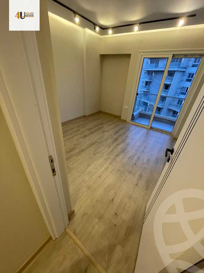 https://aqarmap.com.eg/ar/listing/5418365-for-rent-cairo-new-cairo-compounds-mwntn-fyw-y-syty-mountain-park-mountain-view-icity