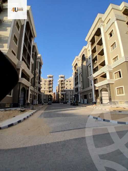 https://aqarmap.com.eg/en/listing/5461136-for-sale-cairo-new-cairo-compounds-town-residence