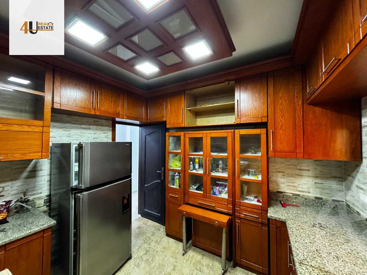 https://aqarmap.com.eg/ar/listing/5602272-for-sale-cairo-new-cairo-first-settlement-mhwr-mstfy-kml