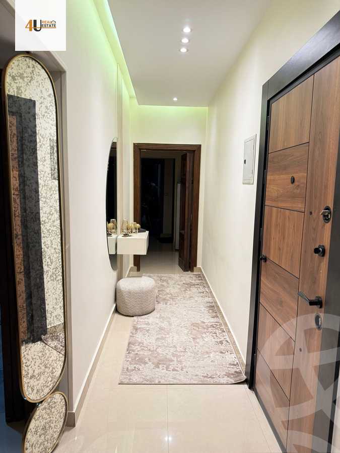 https://aqarmap.com.eg/en/listing/5824180-for-sale-cairo-new-cairo-compounds-nakhil-village