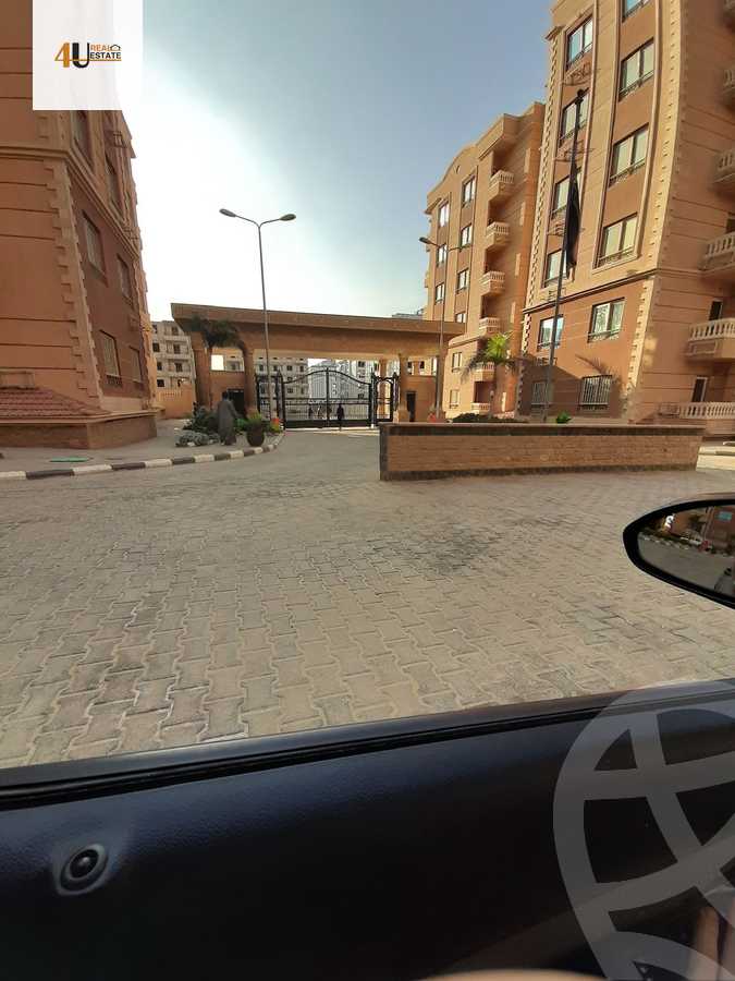 https://aqarmap.com.eg/ar/listing/5876683-for-sale-cairo-new-cairo-compounds-light-city