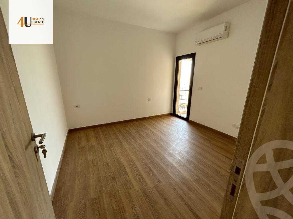 https://aqarmap.com.eg/en/listing/5914842-for-sale-cairo-new-cairo-compounds-fifth-square