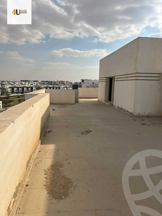 https://aqarmap.com.eg/en/listing/6010940-for-sale-cairo-new-cairo-compounds-hyde-park-centre-ville-hyde-park