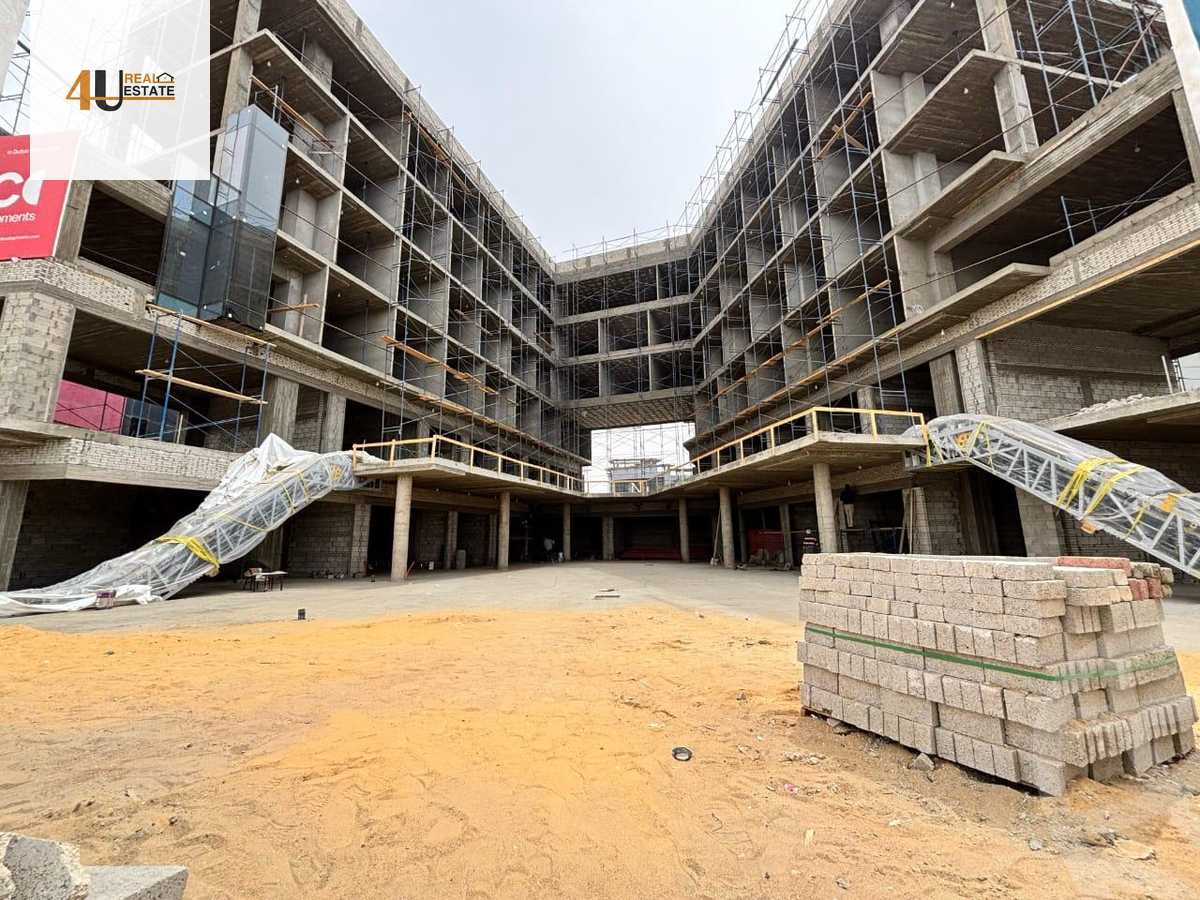 https://aqarmap.com.eg/en/listing/6062659-for-sale-cairo-new-cairo-compounds-livelli-mall-arabco