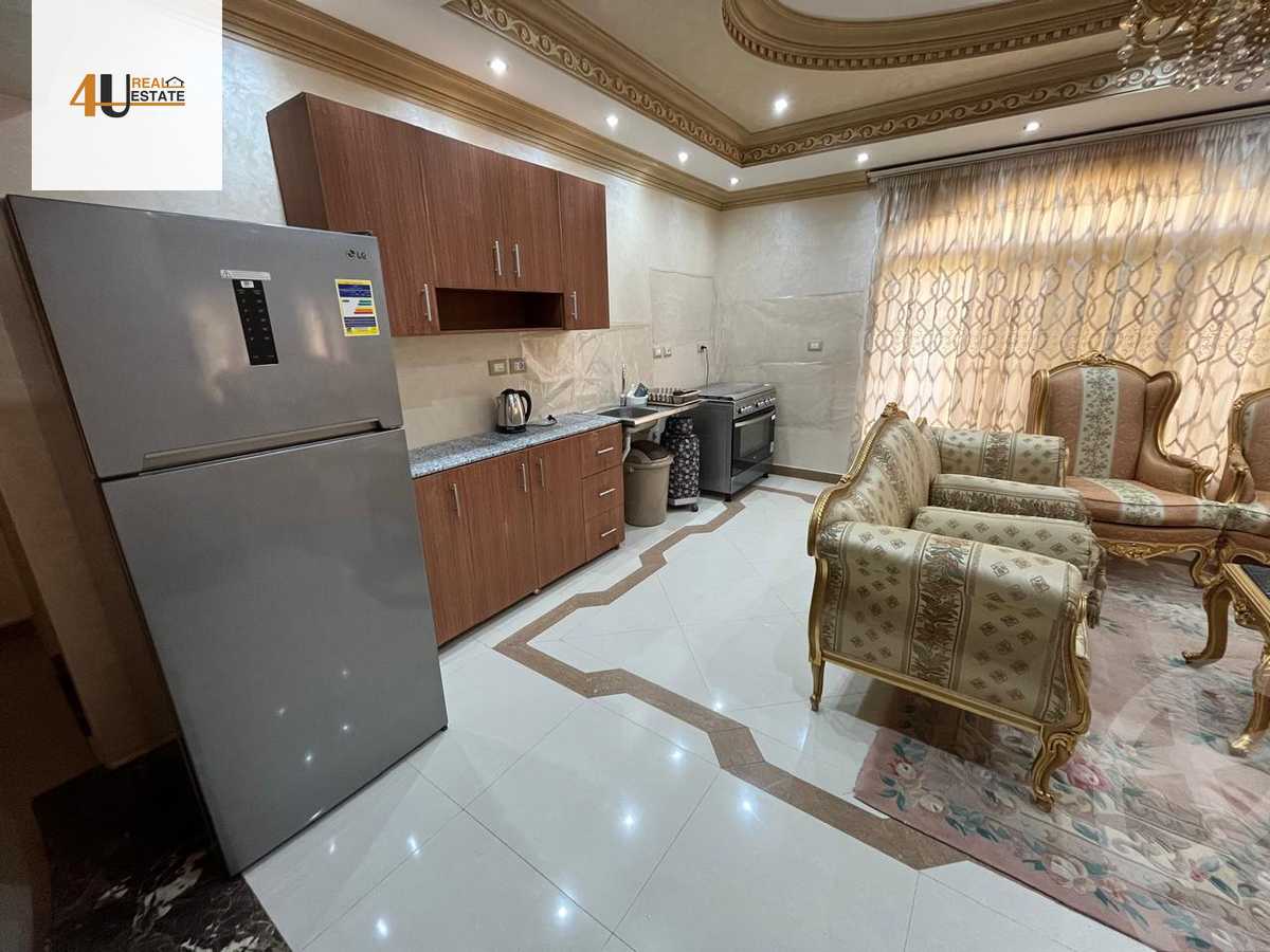 https://aqarmap.com.eg/ar/listing/6161810-for-rent-cairo-new-cairo-first-settlement-mhwr-mstfy-kml