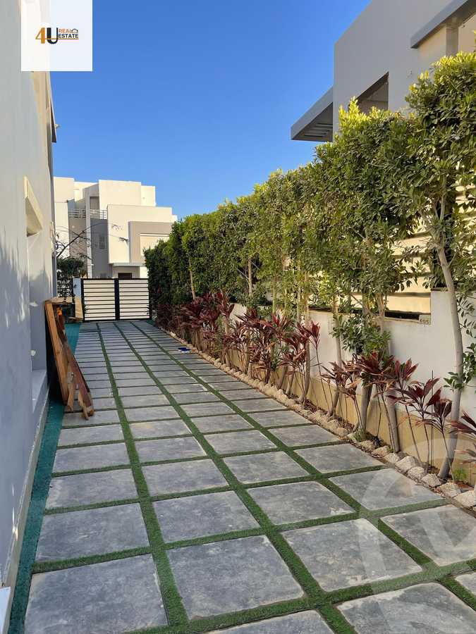 https://aqarmap.com.eg/en/listing/6177573-for-sale-cairo-new-cairo-compounds-hyde-park-cluster-17-hyde-park
