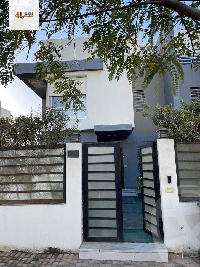 https://aqarmap.com.eg/en/listing/6186909-for-sale-cairo-new-cairo-compounds-hyde-park-cluster-17-hyde-park