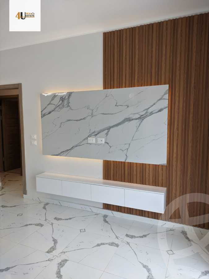 https://aqarmap.com.eg/ar/listing/6206839-for-sale-cairo-new-cairo-compounds-galleria-moon-valley