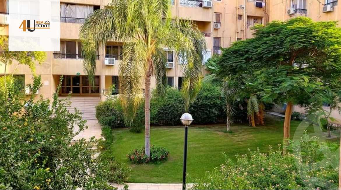 https://aqarmap.com.eg/en/listing/6305901-for-rent-cairo-new-cairo-lrhb-city-phase-2-osama-ibn-zaid-st