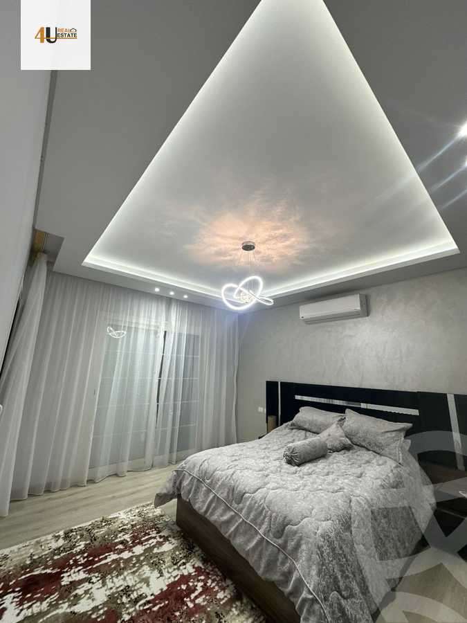 https://aqarmap.com.eg/ar/listing/6312795-for-rent-cairo-new-cairo-compounds-regents-square-compound-al-dawlia