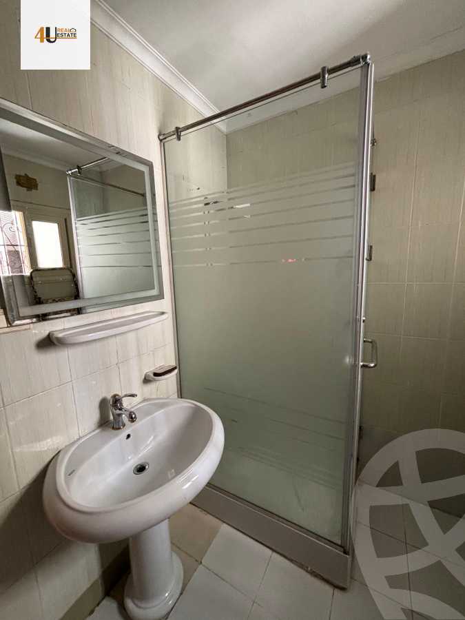 https://aqarmap.com.eg/en/listing/6336121-for-rent-cairo-new-cairo-lrhb-city-phase-1-ahmed-rami-st