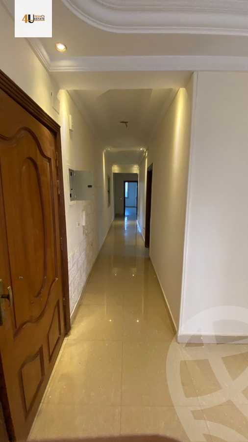 https://aqarmap.com.eg/ar/listing/6359852-for-rent-cairo-new-cairo-first-settlement-neighbourhood-5-el-shaheed-islam-raafat-st