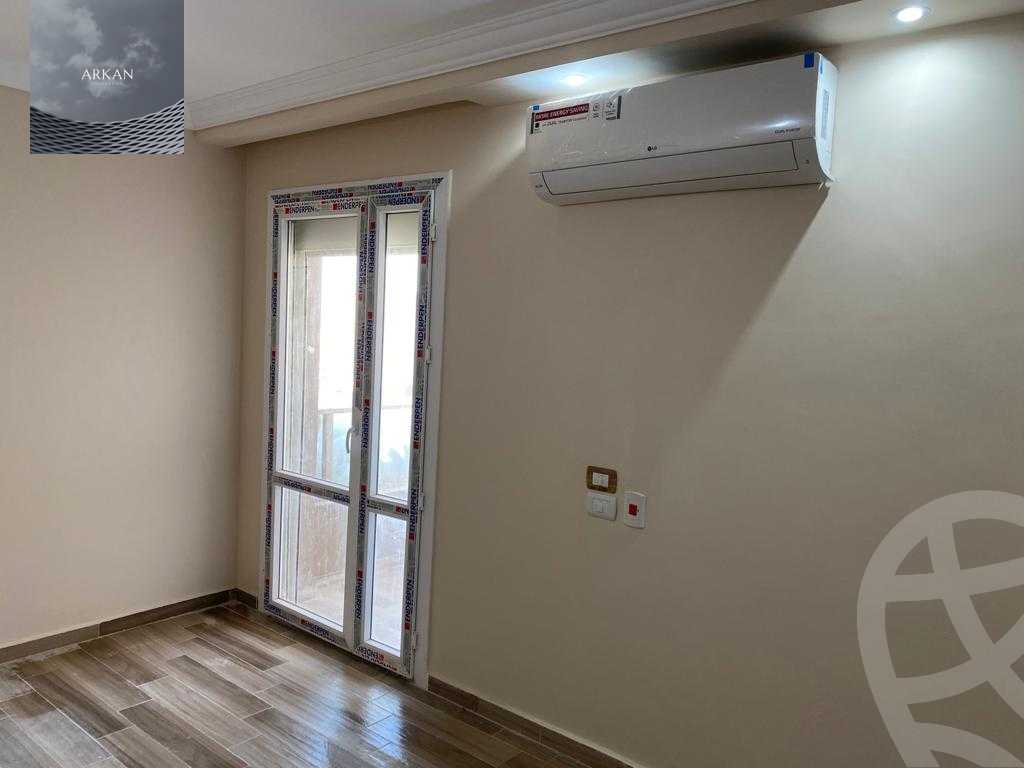 https://aqarmap.com.eg/ar/listing/5039538-for-rent-cairo-el-sheikh-zayed-city-compounds-zayed-regency