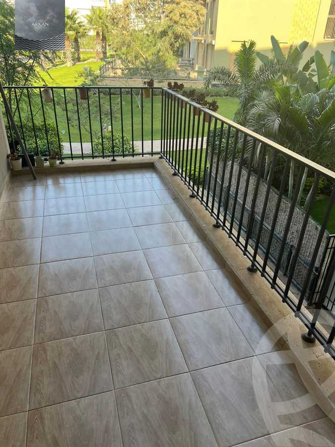 https://aqarmap.com.eg/en/listing/5303206-for-sale-cairo-el-sheikh-zayed-city-compounds-kmbwnd-wyst-twn-swdyk