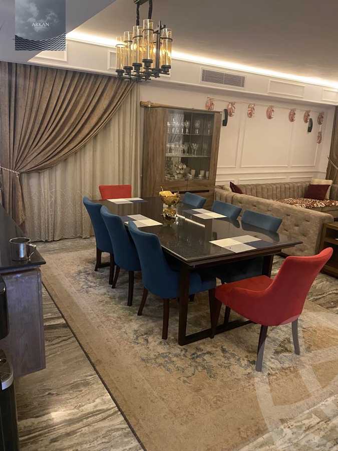 https://aqarmap.com.eg/en/listing/5309253-for-sale-cairo-el-sheikh-zayed-city-compounds-kmbwnd-wyst-twn-swdyk
