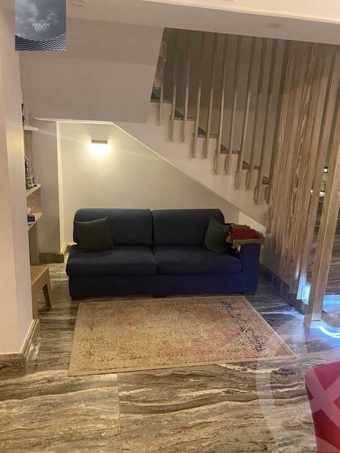 https://aqarmap.com.eg/en/listing/5309253-for-sale-cairo-el-sheikh-zayed-city-compounds-kmbwnd-wyst-twn-swdyk